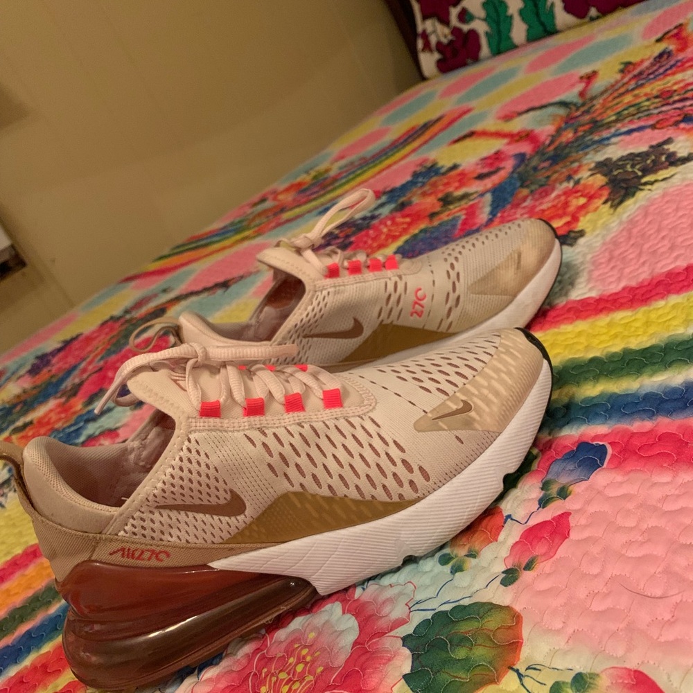 Nike Air Max 270 very comfortable good condition.